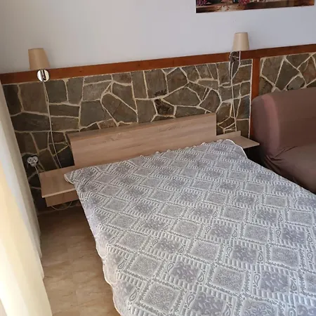 Stamopolu Niko Lägenhet *